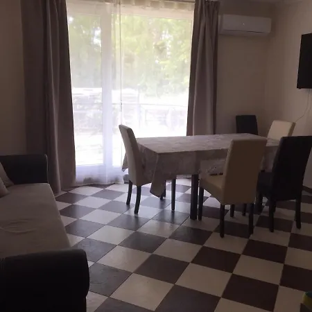 Hasienda Beach Apartment Sozopol